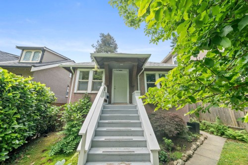 3750 17Th Avenue W, Vancouver, BC - Outdoor