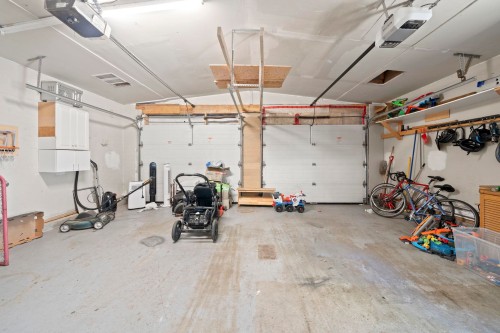 3750 17Th Avenue W, Vancouver, BC - Indoor Photo Showing Garage