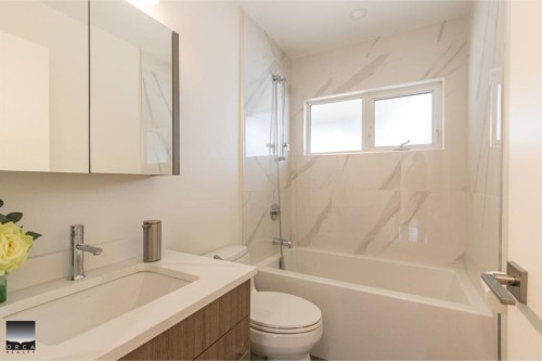 3581 Bluebonnet Road, North Vancouver, BC 