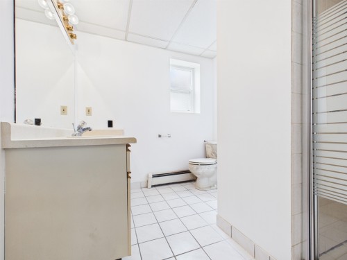 951 Everett Crescent, Burnaby, BC 