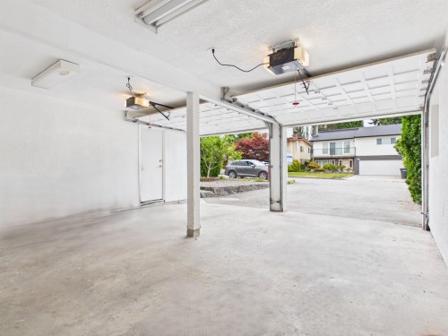 951 Everett Crescent, Burnaby, BC 