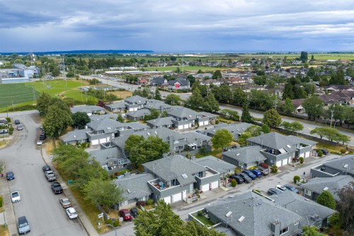 2-6320 48A Avenue, Delta, BC 