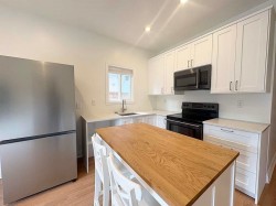8144 Wedgewood Street Burnaby, BC V3N 1C3