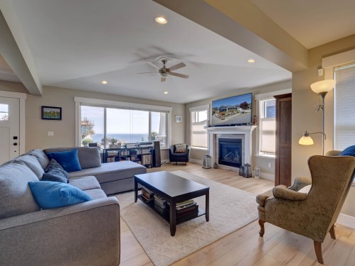 5537 Peregrine Crescent, Sechelt, BC 