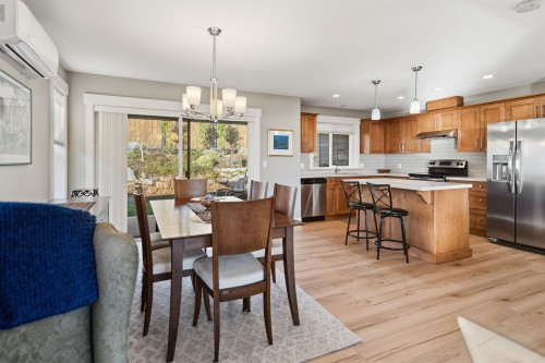 5537 Peregrine Crescent, Sechelt, BC 