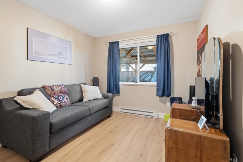 5537 Peregrine Crescent, Sechelt, BC 