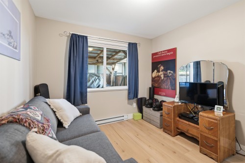 5537 Peregrine Crescent, Sechelt, BC 