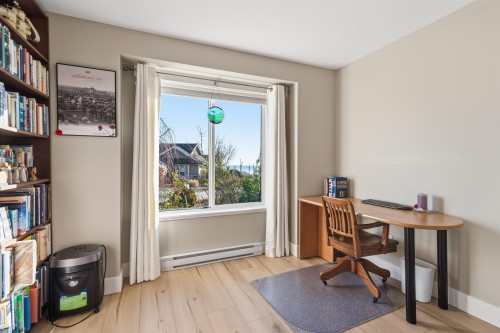 5537 Peregrine Crescent, Sechelt, BC 