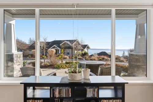 5537 Peregrine Crescent, Sechelt, BC 