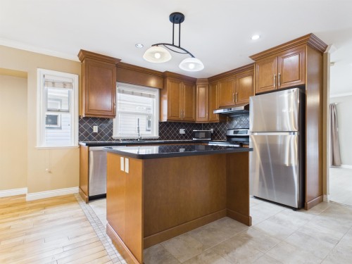 861 Greene Street, Coquitlam, BC 