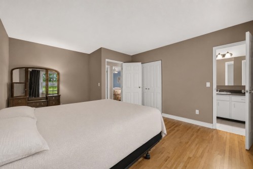 1576 Pitt River Road, Port Coquitlam, BC 