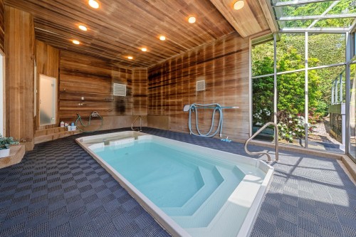 4406 Woodpark Road, West Vancouver, BC 