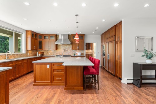 4406 Woodpark Road, West Vancouver, BC 