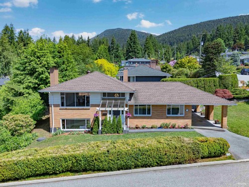 330 Braemar Road W, North Vancouver, BC 