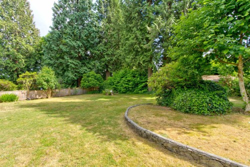 1177 15Th Street E, North Vancouver, BC 