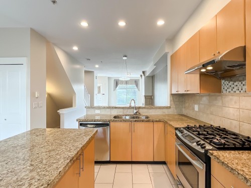 7425 Columbia Street, Vancouver, BC 
