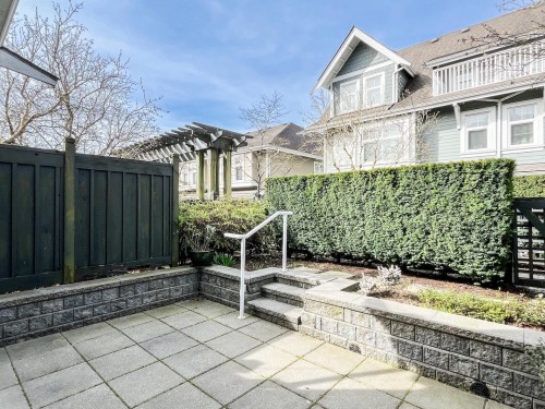 7425 Columbia Street, Vancouver, BC 