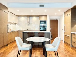 1003-4360 Beresford Street Burnaby, BC V5H 0G2