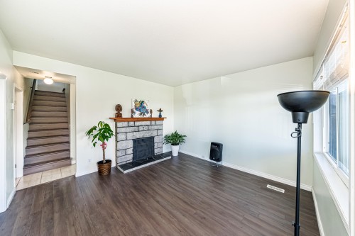 13 Ellesmere Avenue, Burnaby, BC 