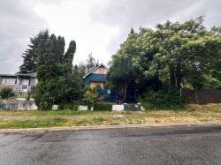 2005 Ninth Avenue New Westminster, BC V3M 3G6