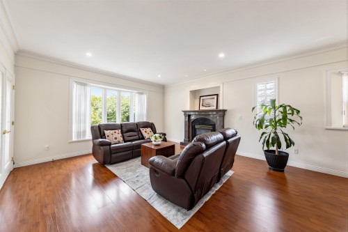 6899 Fleming Street, Vancouver, BC 