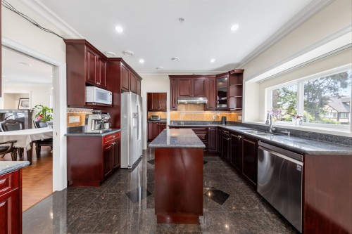 6899 Fleming Street, Vancouver, BC 