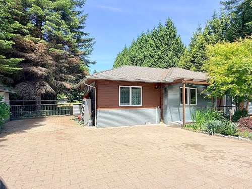 2625 East Road, Anmore, BC 
