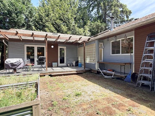 2625 East Road, Anmore, BC 