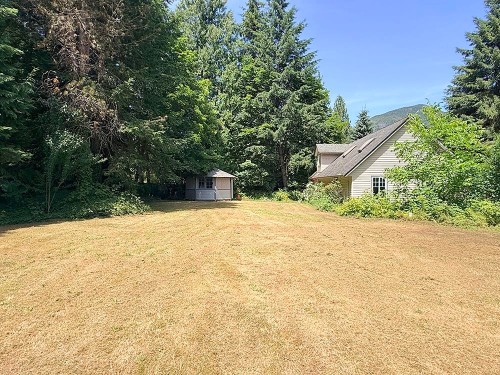 2625 East Road, Anmore, BC 