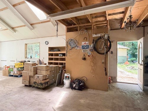 2625 East Road, Anmore, BC 