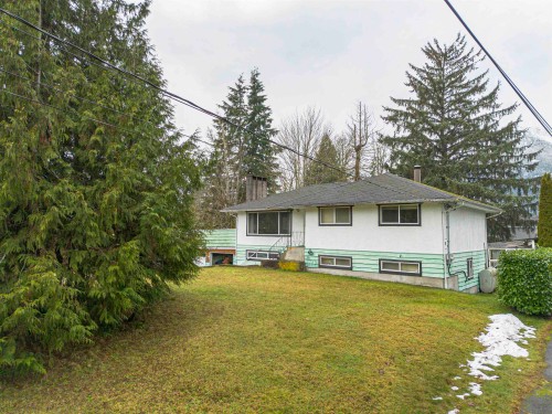 40127 Kalodon Road, Squamish, BC 