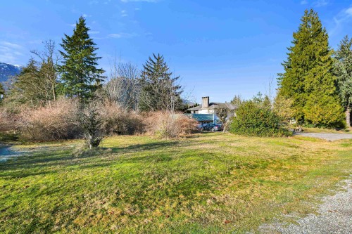 40127 Kalodon Road, Squamish, BC 