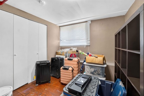 2063 37Th Avenue W, Vancouver, BC 