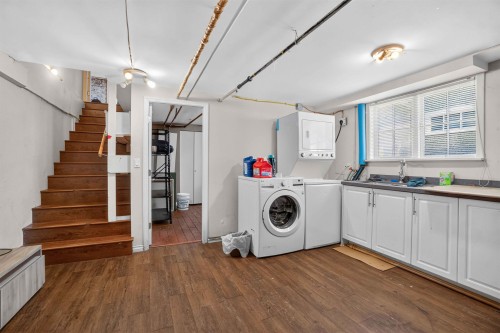 2063 37Th Avenue W, Vancouver, BC 