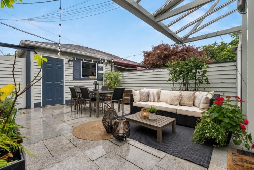 2146 14Th Avenue W, Vancouver, BC 