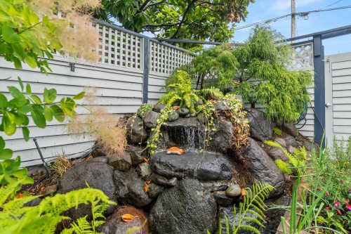 2146 14Th Avenue W, Vancouver, BC 