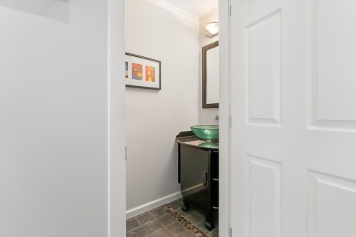 2146 14Th Avenue W, Vancouver, BC 