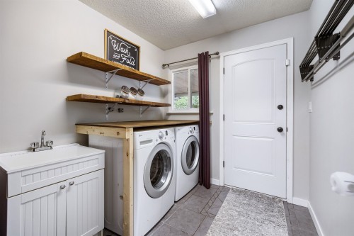 21678 Mountainview Crescent, Maple Ridge, BC 