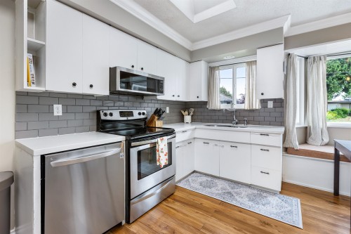 21678 Mountainview Crescent, Maple Ridge, BC 