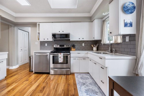 21678 Mountainview Crescent, Maple Ridge, BC 