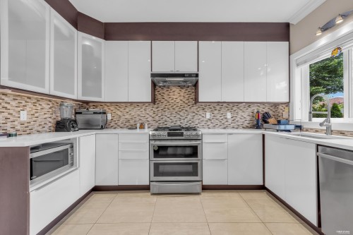 5603 Rhodes Street, Vancouver, BC 