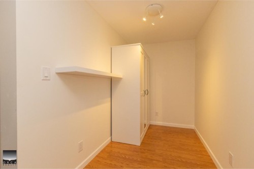 707-9232 University Crescent, Burnaby, BC - Indoor
