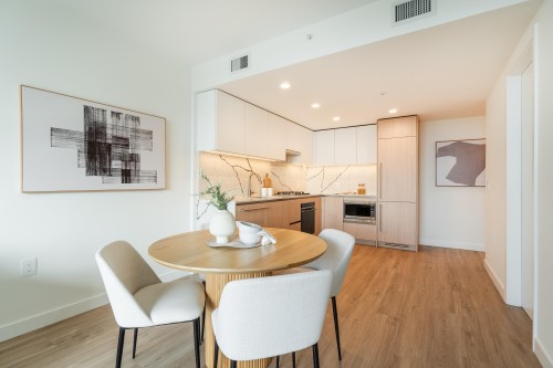 3707-2135 Springer Avenue, Burnaby, BC 