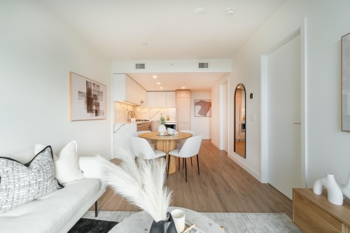 3707-2135 Springer Avenue, Burnaby, BC 