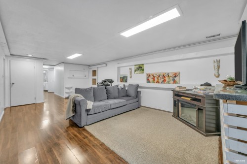 4380 Woodcrest Road, West Vancouver, BC 