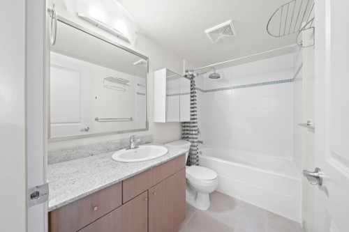 605-9262 University Crescent, Burnaby, BC 