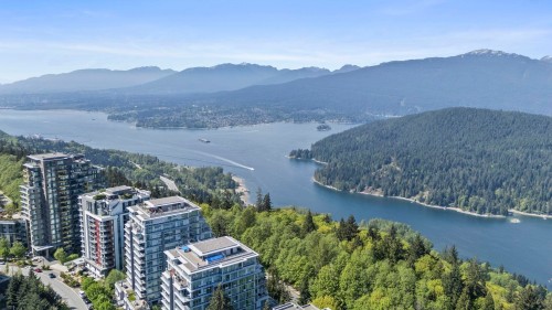 605-9262 University Crescent, Burnaby, BC 
