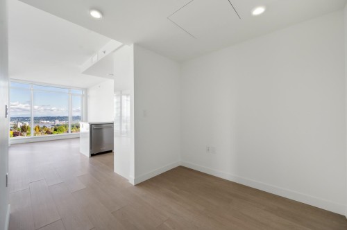 1105-7683 Park Crescent, Burnaby, BC 