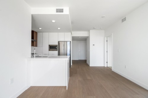 1105-7683 Park Crescent, Burnaby, BC 