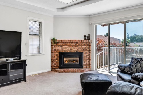 8-820 Kiwanis Way, Gibsons, BC 